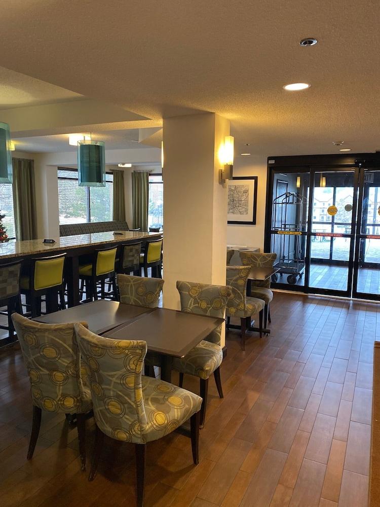 Spark By Hilton Colorado Springs I 25 Central Экстерьер фото